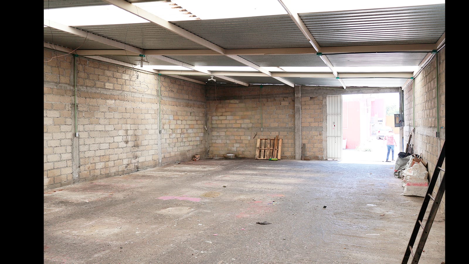 Renta de Bodega 180 m2, Zona Aeropuerto - Exportec 6 IMG 20250513 WA00421