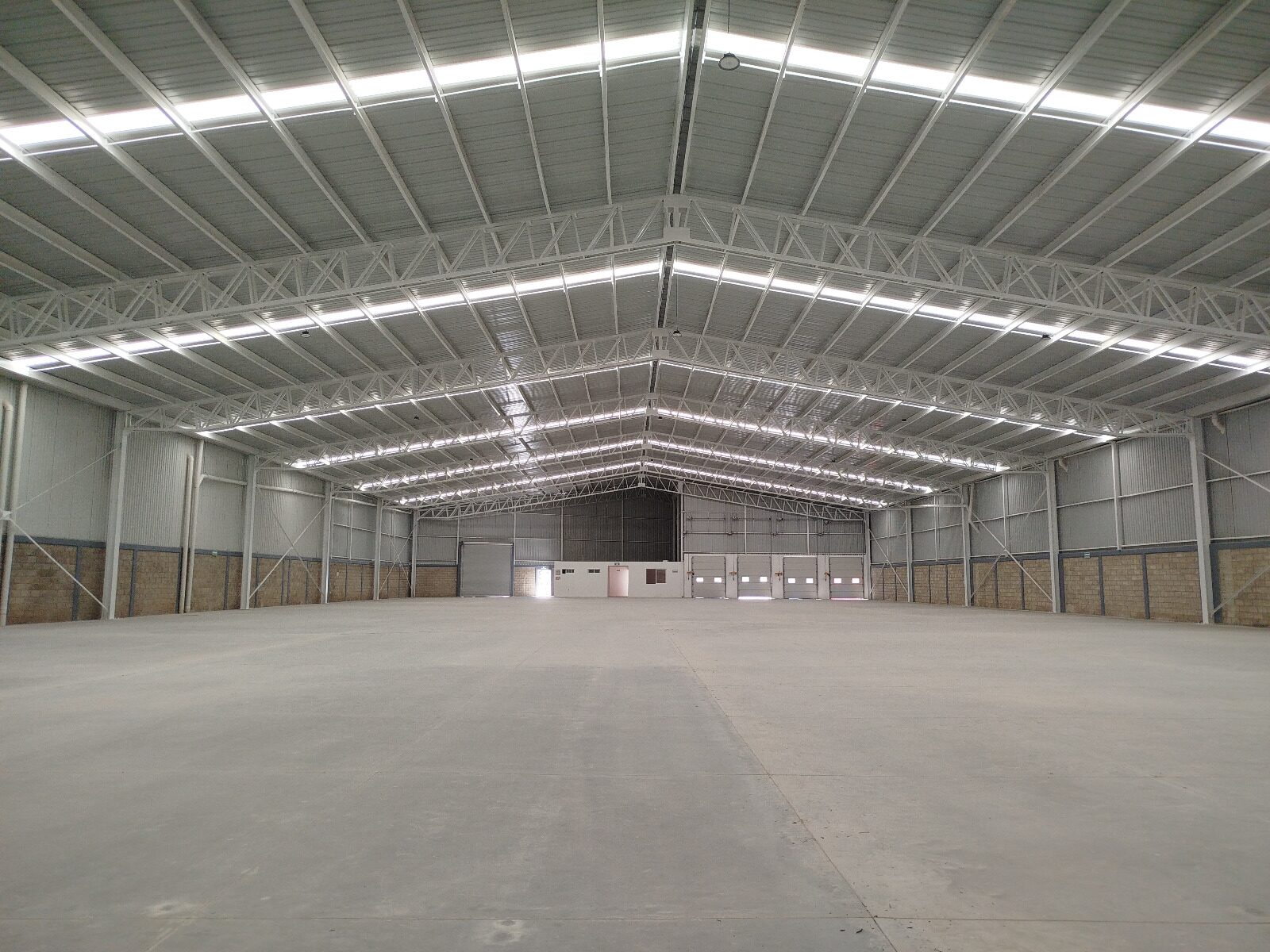 NAVE INDUSTRIAL DE 5,500 M2 EN PALMILLAS 5 imagen 2026 05 05 075605210